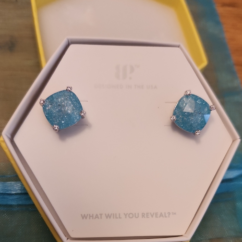 Sparkling Blue Gemstone Earrings